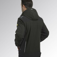 CHAQUETA SOFTSHELL DIADORA CARBON TECH