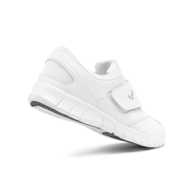 Zapatilla sanitaria cerrada suecos bo