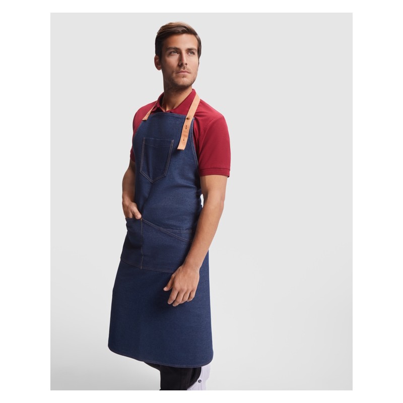 Protege tu ropa con el delantal vaquero Roly Batali