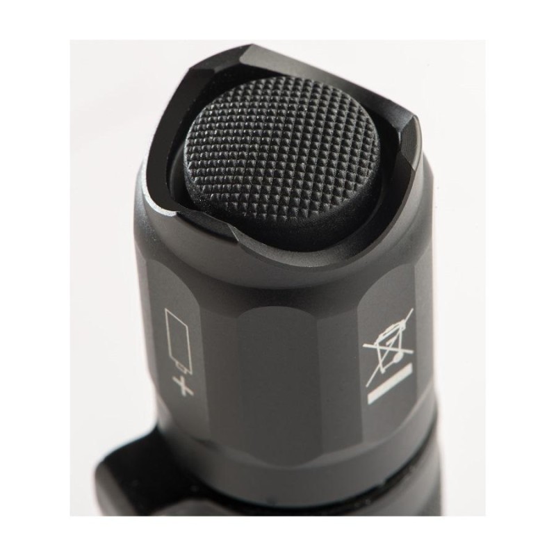 Linterna tactica peli 7000