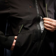 chaqueta helly hansen magni evolution 71160 en negro