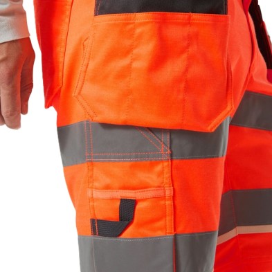 Bermuda A.V. Helly Hansen Uc-Me 77516