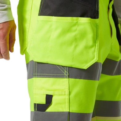 Bermuda A.V. Helly Hansen Uc-Me 77516