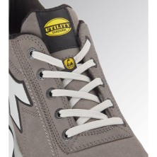 zapatilla diadora glove net low s3l en gris claro
