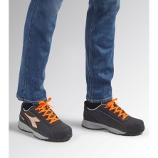 zapatilla diadora glove mds low s3s en azul marino medianoche/naranja