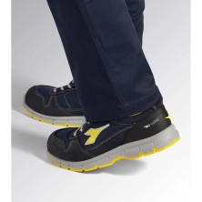 ZAPATILLA DIADORA RUN TEXT LOW S1P SRC ESD