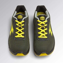 zapatilla diadora run atom low s3s en negro/puntos amarillo