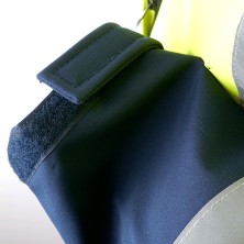 chaqueta softshell a.v chintex 1210 en marino/amarillo a.v.