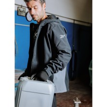 chaqueta softshell reebok workwear rb004j en negro