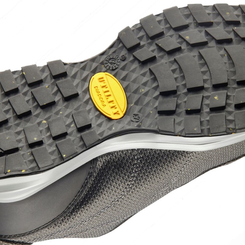 Zapatilla diadora glove mds text low s1ps