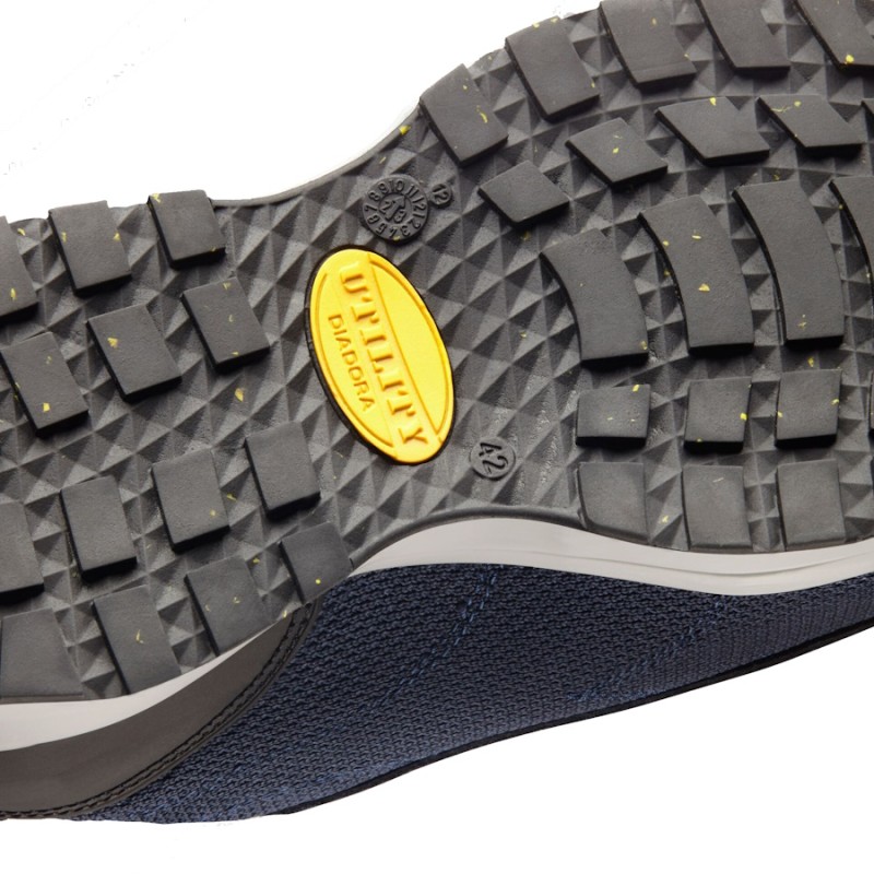 Zapatilla diadora glove mds text low s1ps