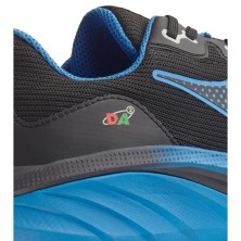 zapatilla diadora vortex da2 low s3s en negro/azul imperial