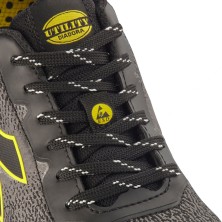 zapatilla diadora run atom evo low s3s en gris acero/negro