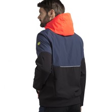 chaqueta softshell diadora hybrid en negro/azul denim
