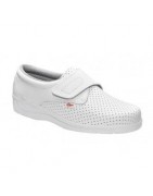 Calzado sanitario homologado para profesionales de la salud